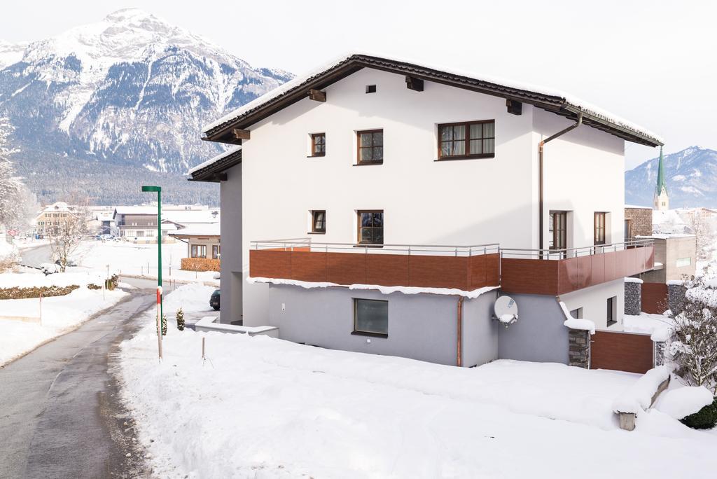 Apart Steiner Apartment Strass im Zillertal Exterior photo