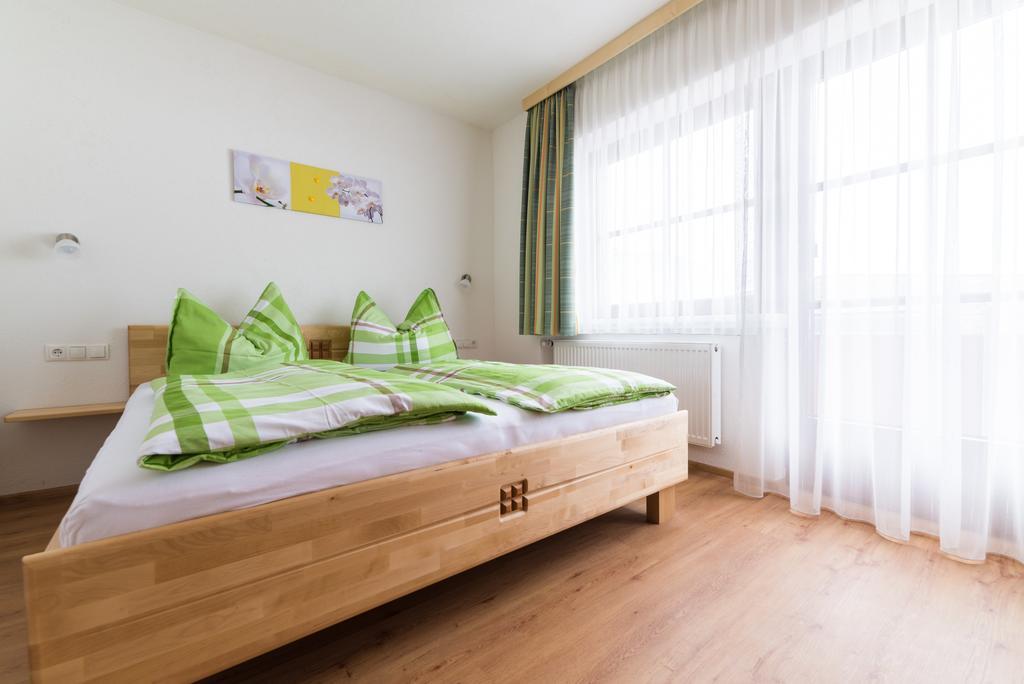 Apart Steiner Apartment Strass im Zillertal Exterior photo