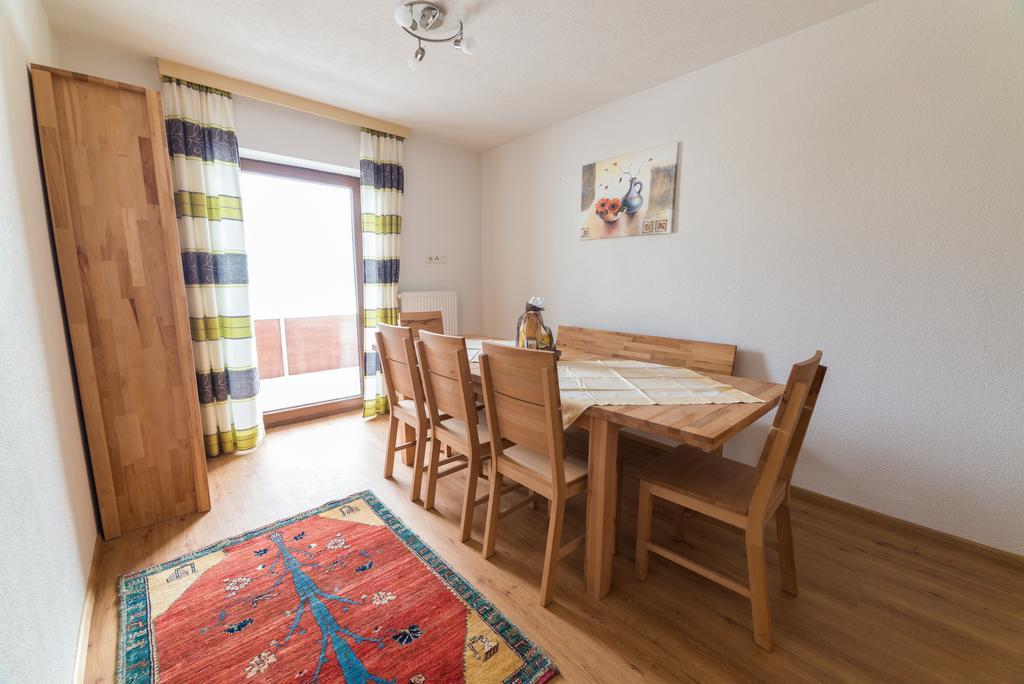 Apart Steiner Apartment Strass im Zillertal Exterior photo